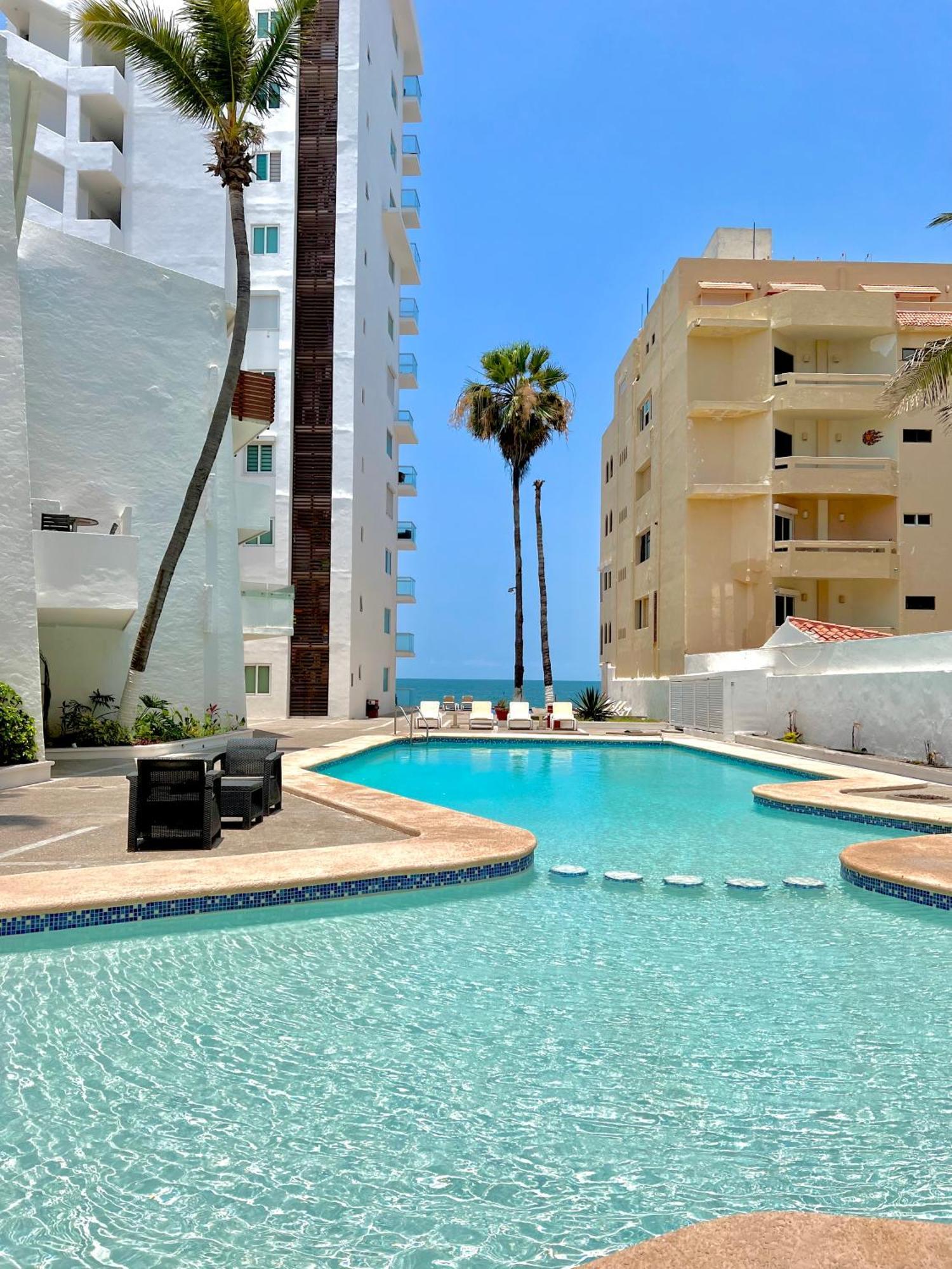 Marina Del Sol 402 Vista Al Mar Apartment Mazatlan Bagian luar foto